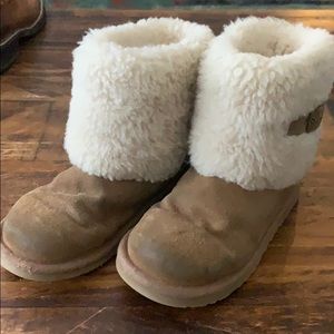 Girls sz 3 Uggs